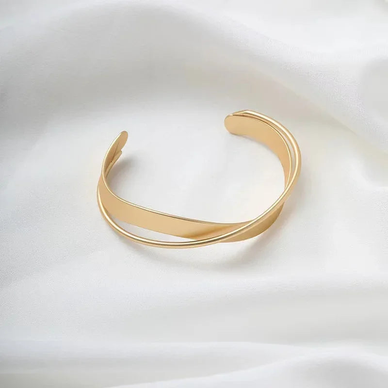 JOLIE CASCADE BRACELET
