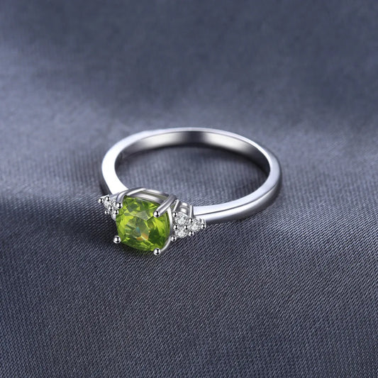 LEONIS PERIDOT RING