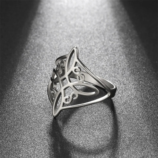 CELTIC WITCH KNOT RING
