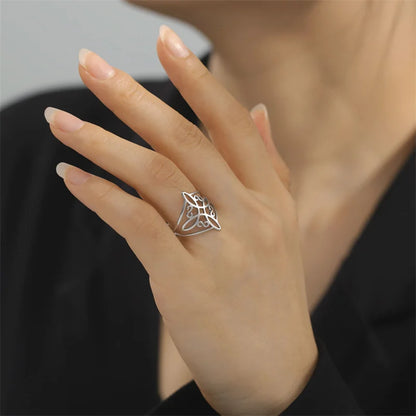 CELTIC WITCH KNOT RING