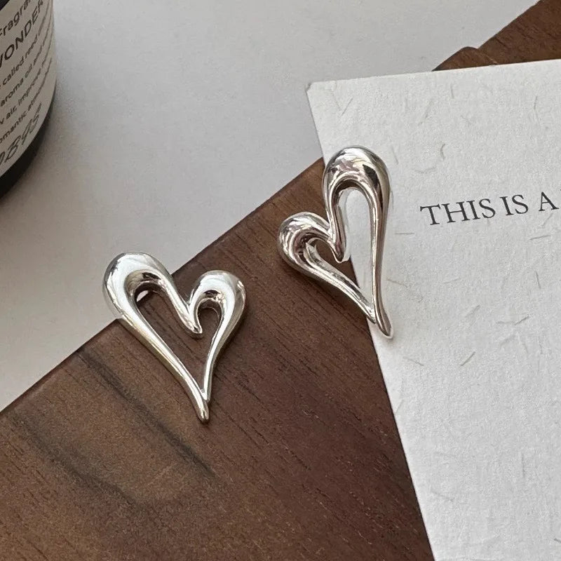 AMOR ETERNAL HEART EARRINGS