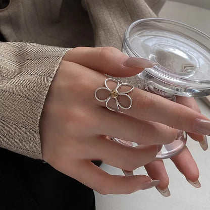 MARGUERITE SILVER RING