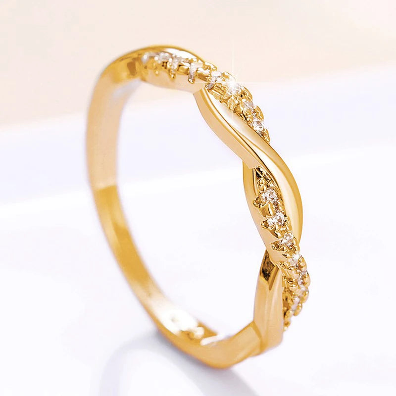 AMELIA TWISTED BAND RING