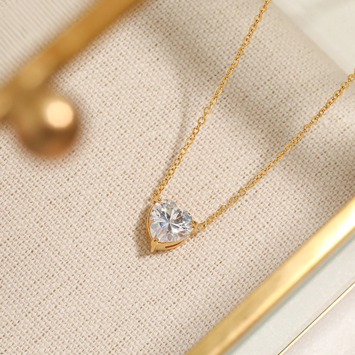 PURE OF HEART NECKLACE