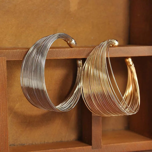 DELPHINE RETRO WIRE CUFF