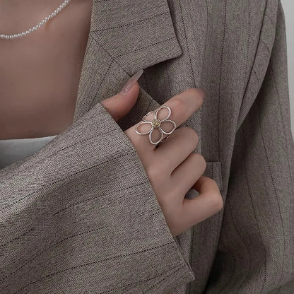 MARGUERITE SILVER RING