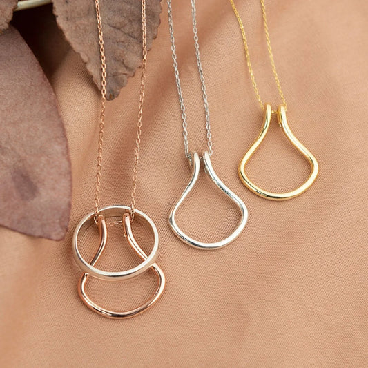 PORTEUR D'ANNEAU NECKLACE