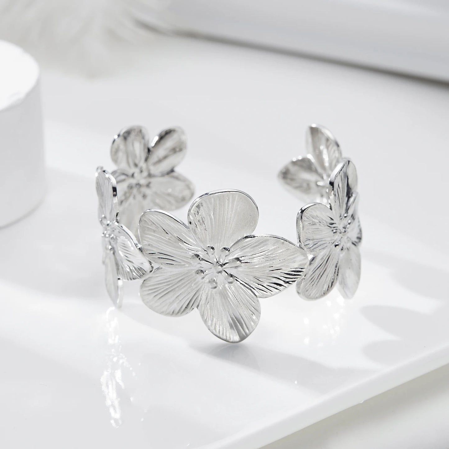 BOHEMIAN FLOWERS CUFF